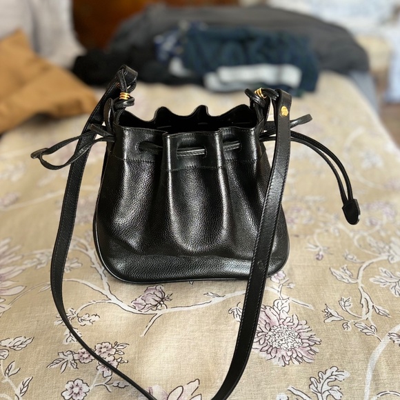 Gucci bag ,  small black draw string  leather pouch - Picture 2 of 5